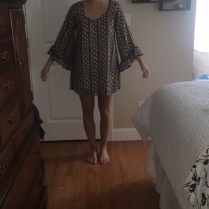 MUMU adorable dress never been worn used .